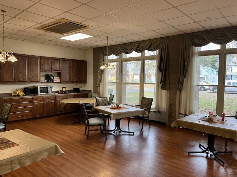 Image of LECOM At Elmwood Gardens (2)