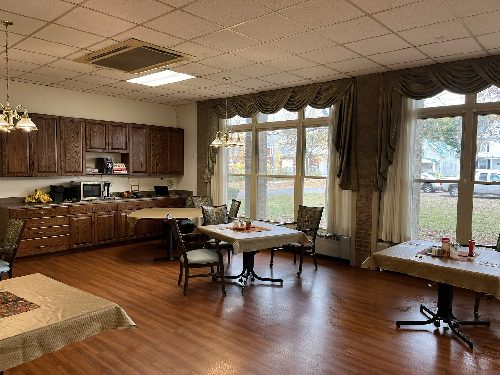 Image of LECOM At Elmwood Gardens (2)