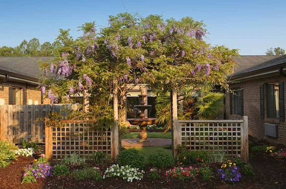 Image of Southpoint Rehabilitation And Healthcare Center (5)