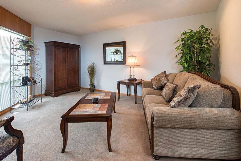 Image of Manor Of The Plains Senior Living (4)
