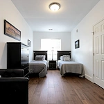 Image of Thomas Park (7)