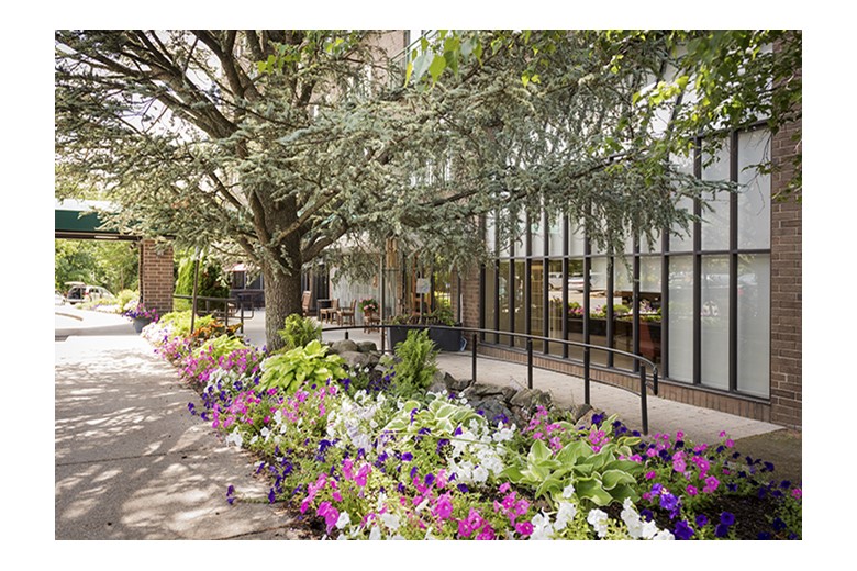 Image of AVIVA Country Club Heights (2)