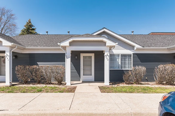 Image of Centennial Village Seniors (2)