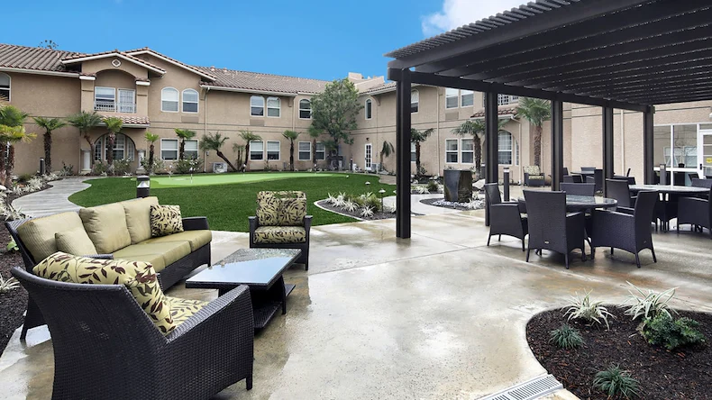 Image of Ivy Park at Simi Valley (5)