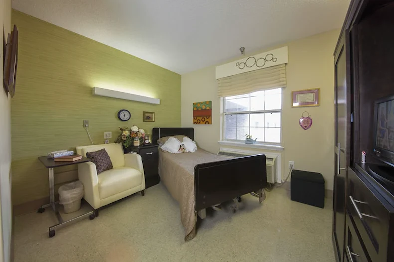 Image of Robinson Nursing And Rehabilitation Center LLC (4)