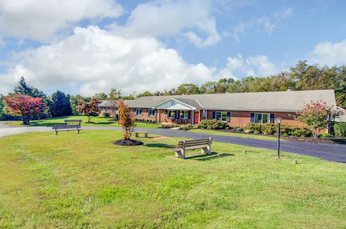 Image of Cardinal Senior Living Bedford (1)