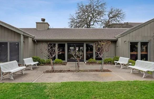 Image of The Crest at Citrus Heights (8)