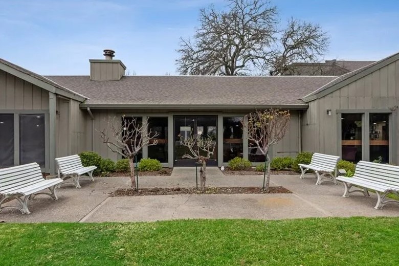 Image of The Crest at Citrus Heights (8)