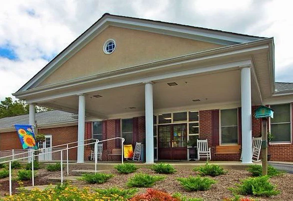 Image of Commonwealth Senior Living at Gloucester House (2)