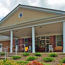 Image of Commonwealth Senior Living at Gloucester House (2)