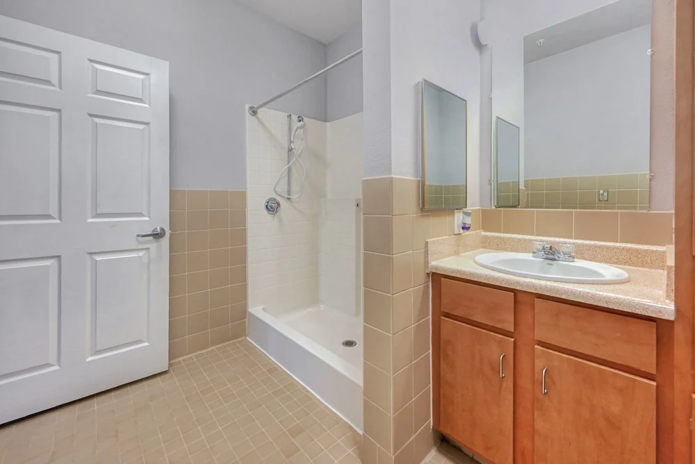 Image of Notre Dame Court (9)