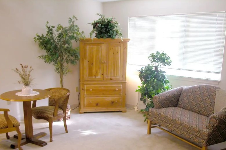 Image of Assisted Living at Miller's Merry Manor - Wakarusa, IN (2)