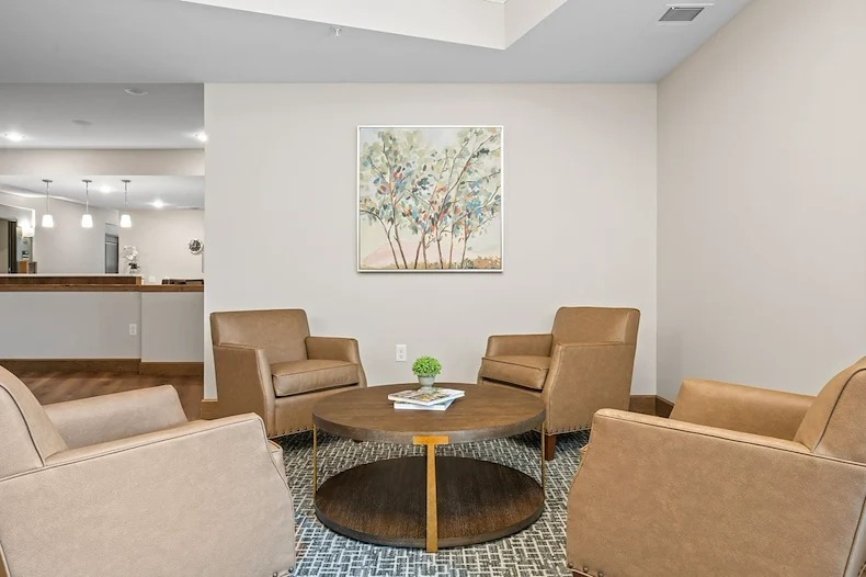 Image of Caretta Eau Claire (4)