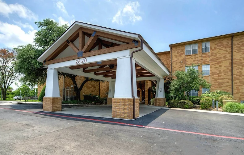 Image of Silver Gardens (1)