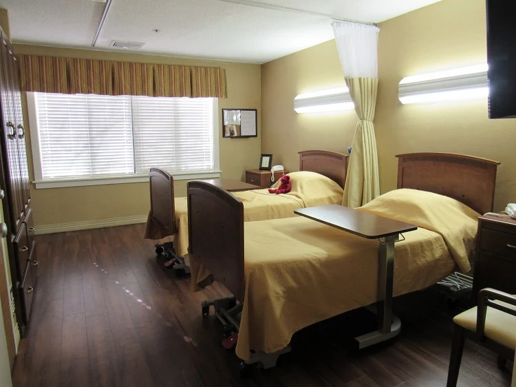 Image of Maple Leaf Health Care Center (3)