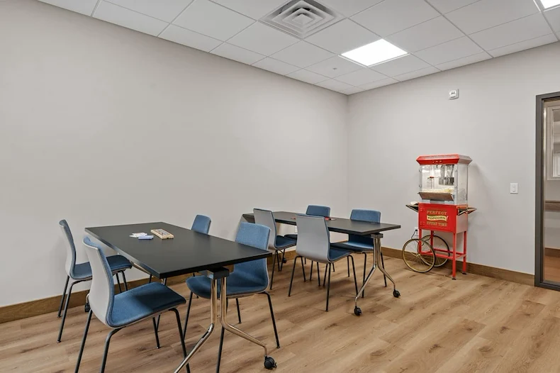 Image of Caretta Maplewood (6)