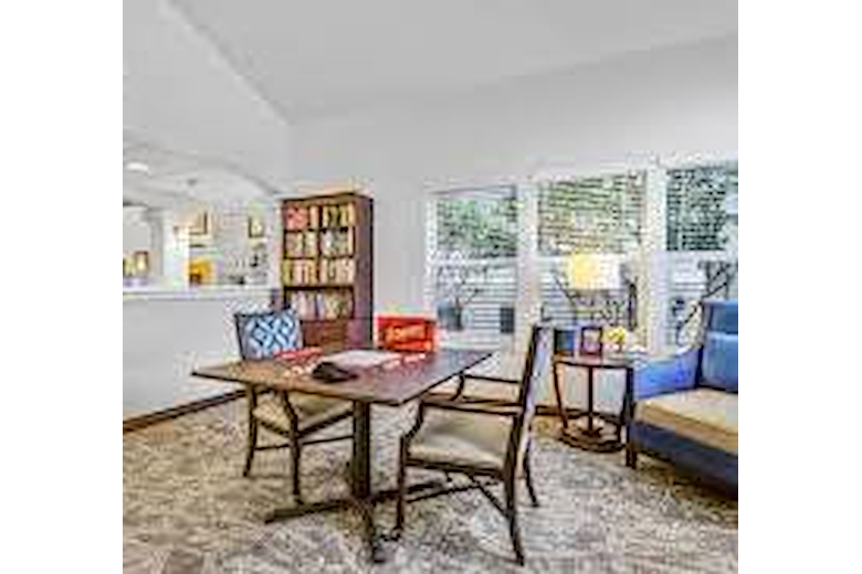 Image of Merrill Gardens at Sheldon Park (5)