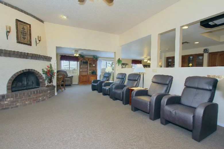 Image of Red Mountain Assisted Living Home at Reflections (3)