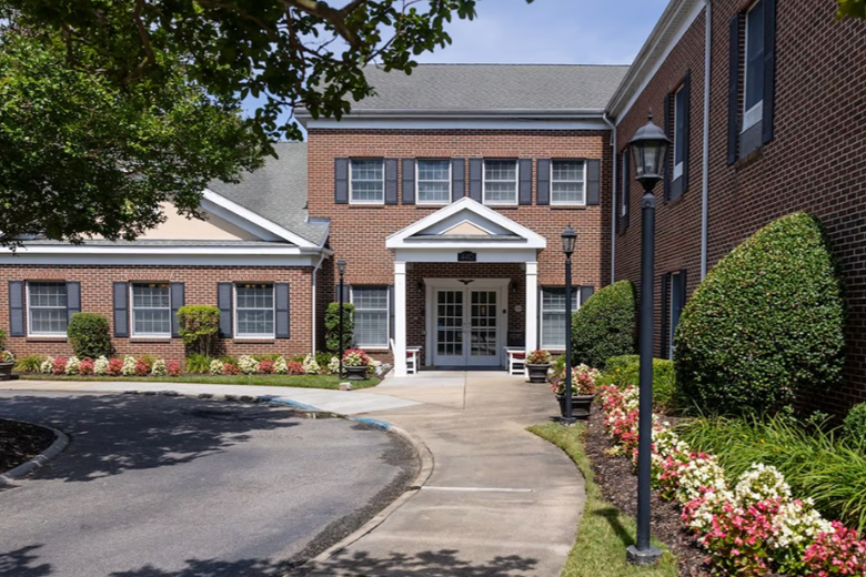 Image of Commonwealth Senior Living at Kings Grant House (1)