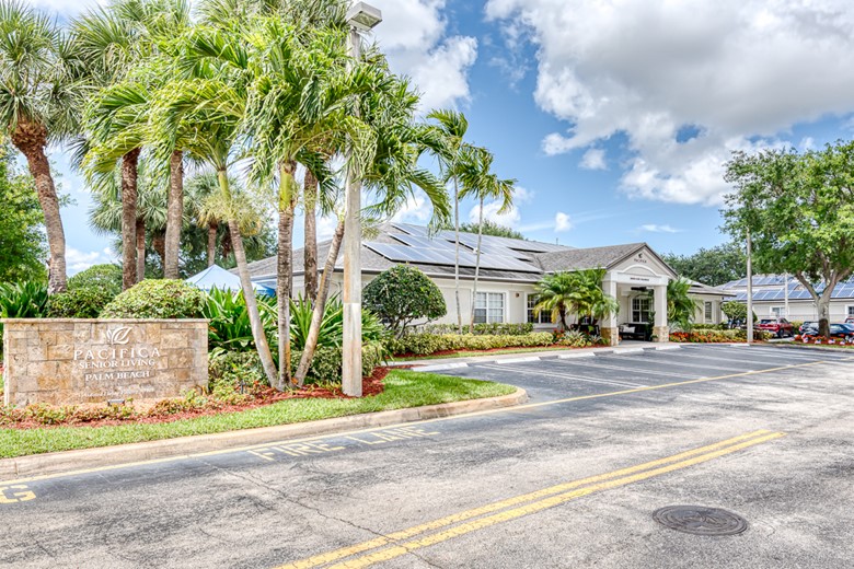 Image of Cottages at Palm Beach (1)