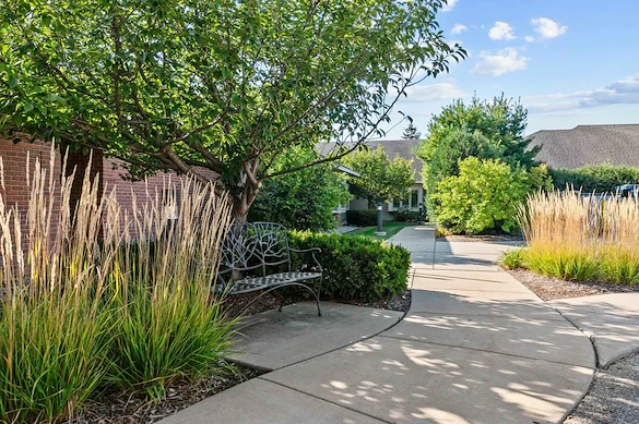 Image of Linden Square Assisted Living Center (9)