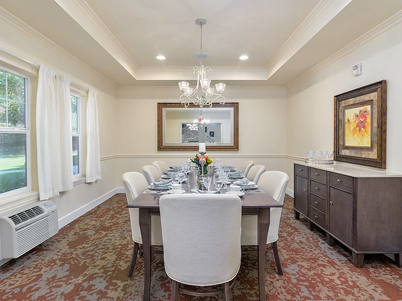 Image of Holiday Simi Hills (4)