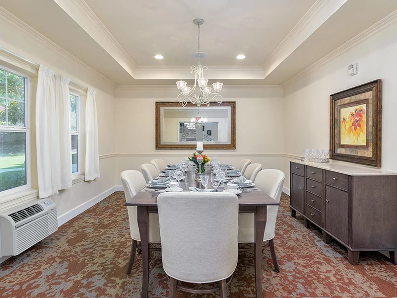 Image of Holiday Simi Hills (4)