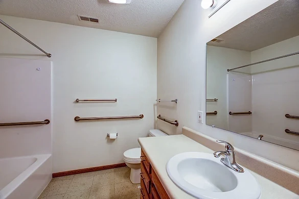 Image of Meridian Greene II (9)