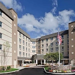 Image of Atria Glen Cove (1)