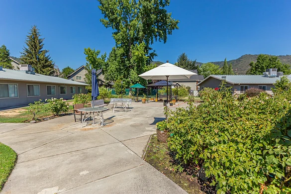 Image of Royale Gardens Health & Rehabilitation (3)