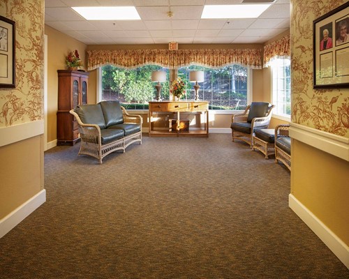 willow-springs-alzheimers-special-care-center-image-4