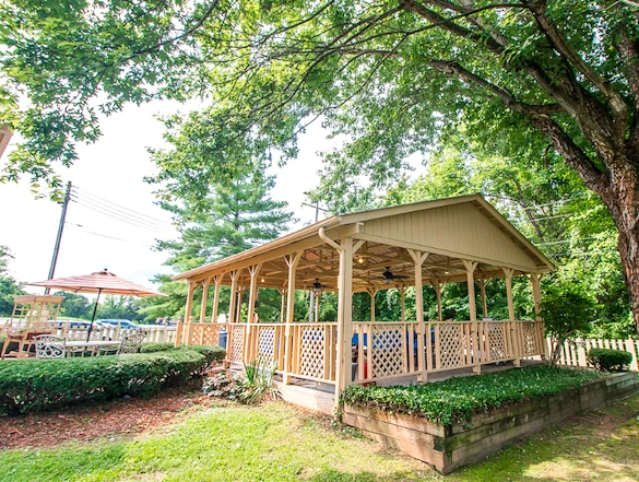 Image of Signature Healthcare At Summit Manor Rehab & Welln (9)