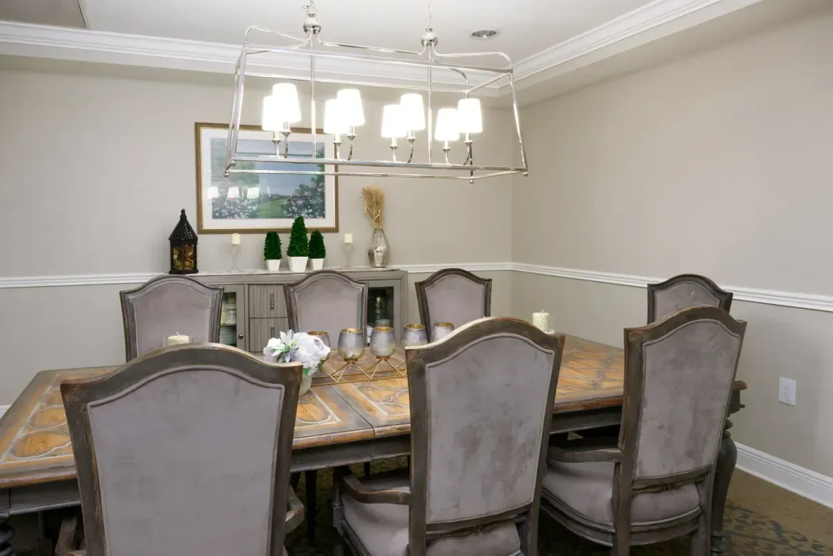 Image of The Heron of Longwood (7)