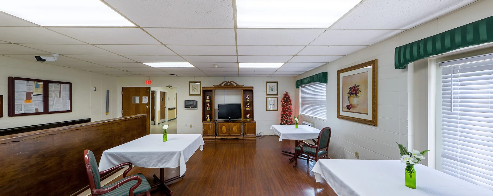 Pruitthealth Skilled Nursing & Rehabilitation Center Senior Care in Dillon, South Carolina front exterior dining room