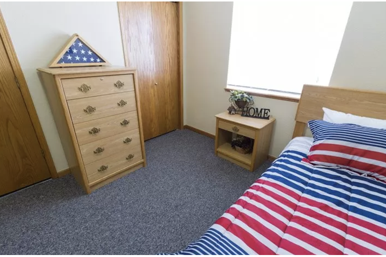 Image of Ashley Manor - Evans 1 (3)