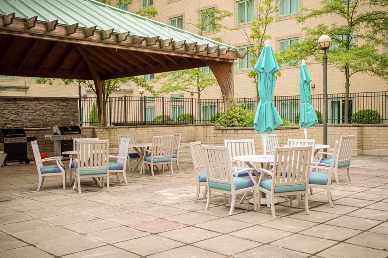 Image of Vincentian Schenley Gardens (1)