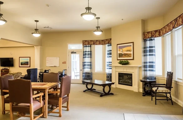 Clear Creek Senior Memory Care in Fayetteville, AR living room