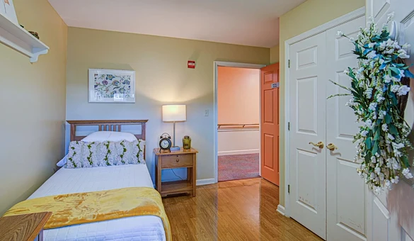 Image of Arden Courts at Largo (4)