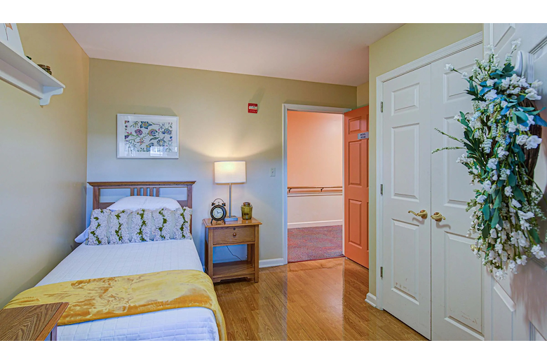 Image of Arden Courts of Largo (4)
