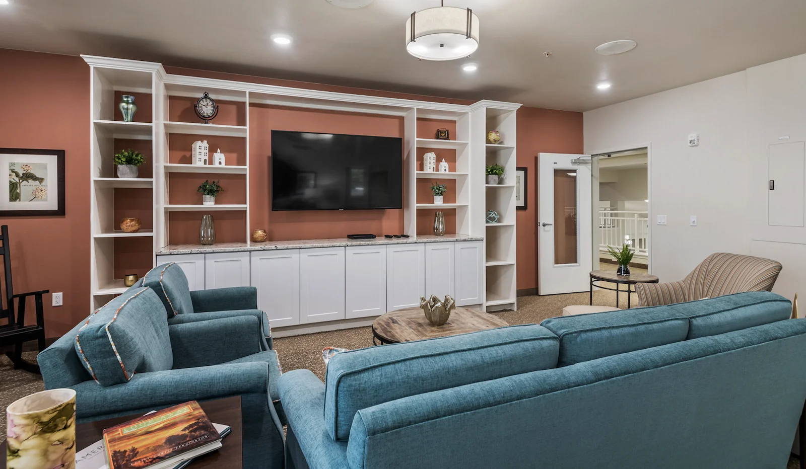 Southern Pines Gracious Retirement Living Hawthorn Senior Independent Living in Southern Pines, North Carolina media room