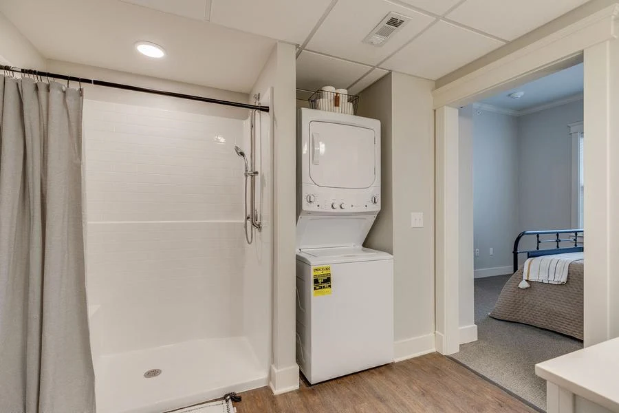 Image of Everlan of Hixson (6)