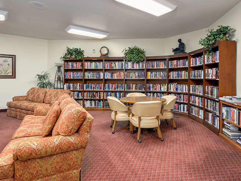 Image of Holiday Simi Hills (7)