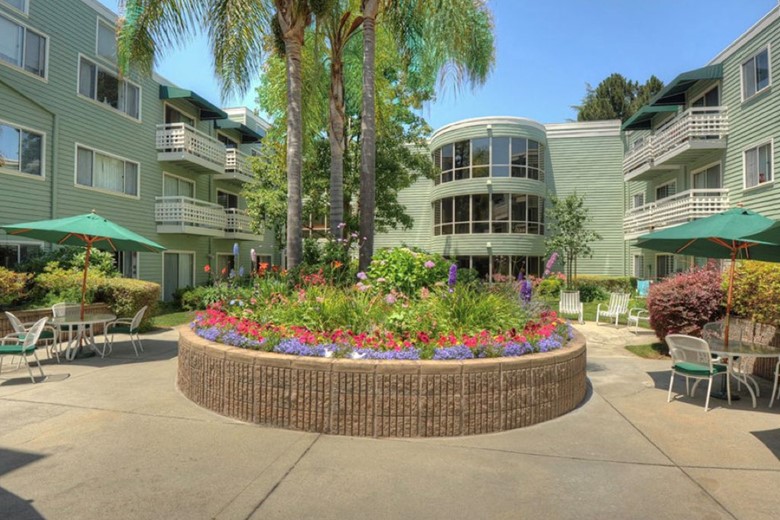 Image of Palo Alto Commons & The Avant (1)
