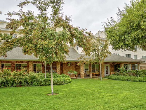 Image of Holiday Golden Oaks (1)