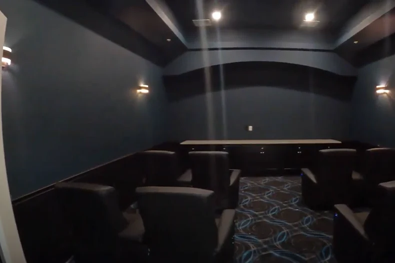 Image of The Oasis of Norton Shores (6)