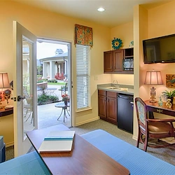 Image of The Crescent (3)