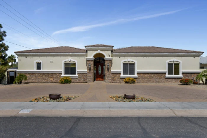 Image of Leti's at Valencia (1)