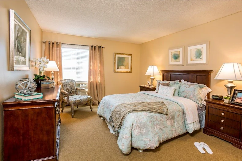 Image of Blenheim Newport Retirement Community (4)