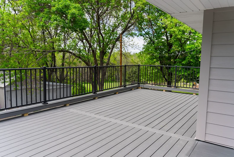 Legato Living Residential Memory Care at Heartland Hills senior living community offering assisted living, memory care, adult day services, and respite care in Bellevue, NE, large outdoor patio