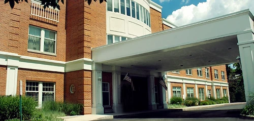 Image of Alden Estates of Evanston (1)